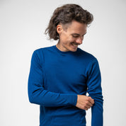 Nahaufnahme des blauen Oberteils, 230g Merino Set für Herren