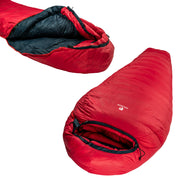 Zwei rote Down Pro 4 Jahreszeiten Schlafsäcke, einer geöffnet mit dunklem Innenfutter, der andere geschlossen. Ideal für Outdoor-Abenteuer bei kalten Temperaturen.
