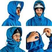 Mann zeigt die Herren 3 Lagen Hardshell Regenjacke mit helmkompatibler Kapuze, präsentiert in verschiedenen Ansichten und Detailaufnahme der Kapuzenanpassung mittels Kordelzug.