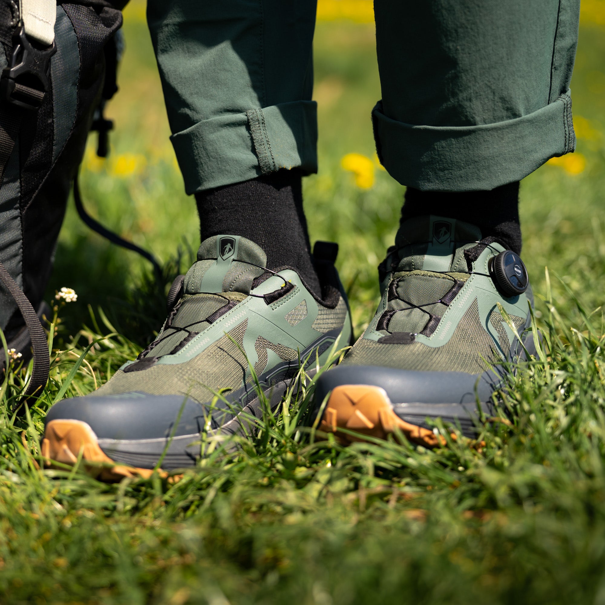 Nahaufnahme der Alpin Loacker Trekkingschuhe Lightway
