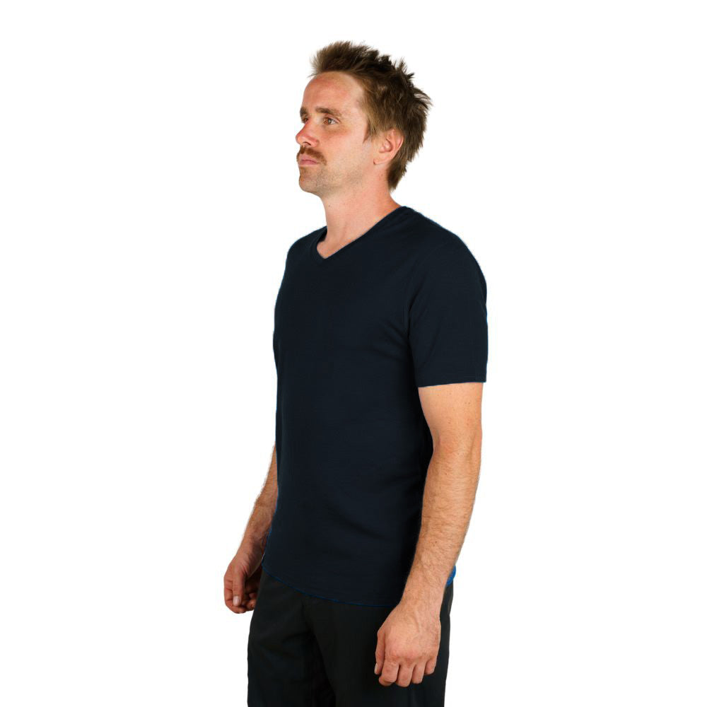 Alpin Loacker Merino tshirt v-neck homme noir vue de côté