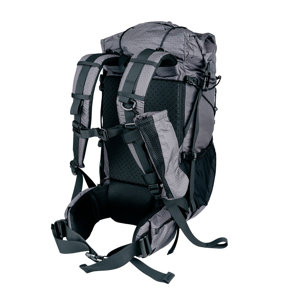Alpin Loacker grå lättvikts vandringsryggsäck med tillbehör och fickor bakifrån, turnéryggsäck med remmar och höftspänne